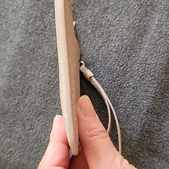 Kate Spade glitter wristlet in a silver/champagne color, excellent condition - Picture 8 of 10